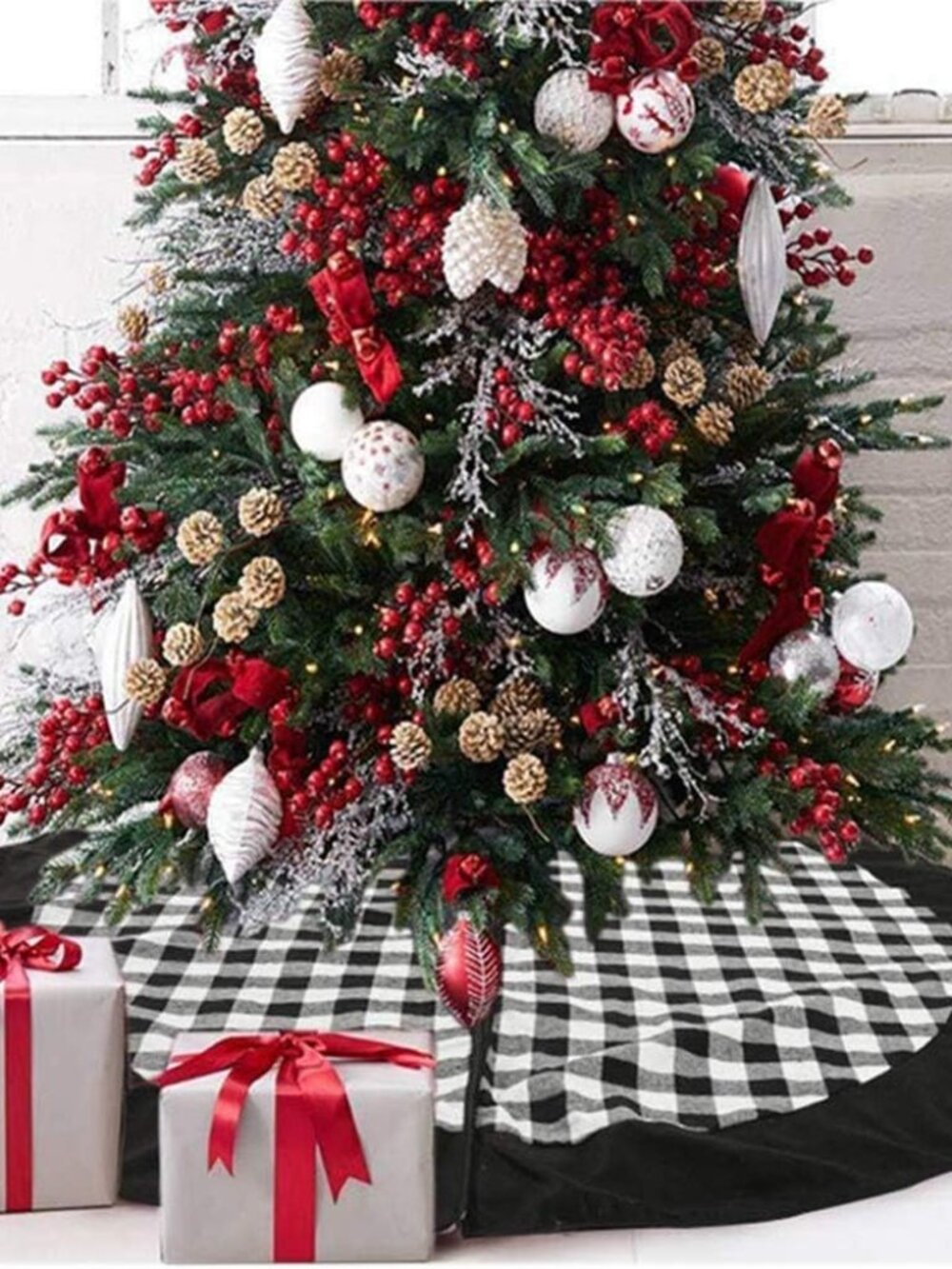 Black and White Buffalo Plaid Check Christmas Tree Skirt 48 inches, Country Xmas
